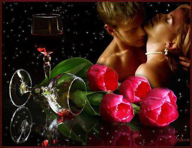 Le Couple Et Les Roses Rouge