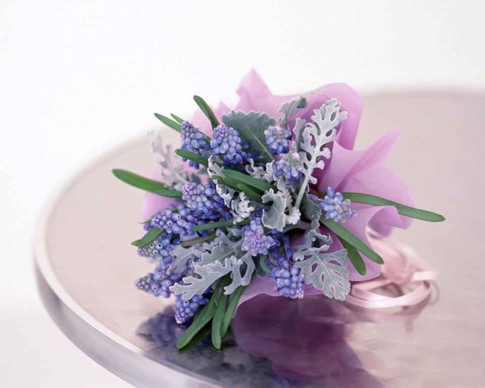 les-fleurs-sur-la-table